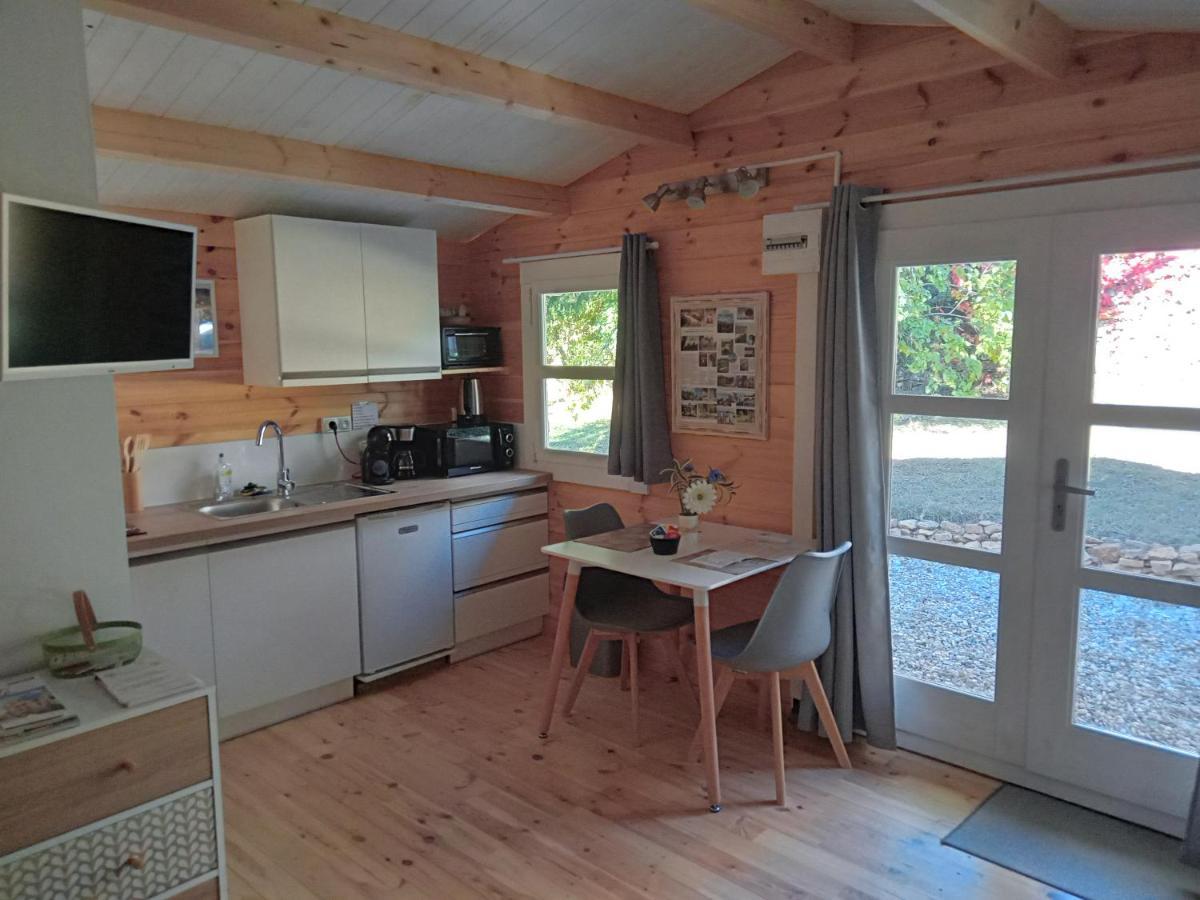 Chalet "Le Petit Olivier" Gites Appart 'Hotel L'Echappee Belle D'Aubenas Logement 2 Sur 3 Exterior foto
